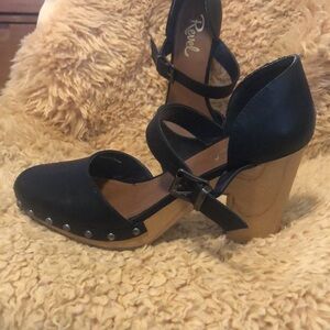 Revel high heel clog sandals navy blue size 8